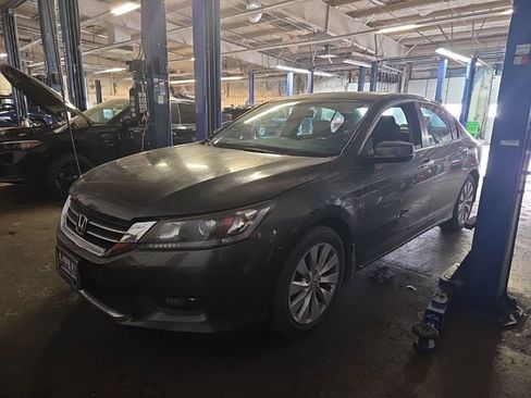 Used 2015 Honda Accord EX image 1