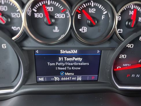 Used 2019 Chevrolet Silverado 1500 LT w/ Convenience Package image 28