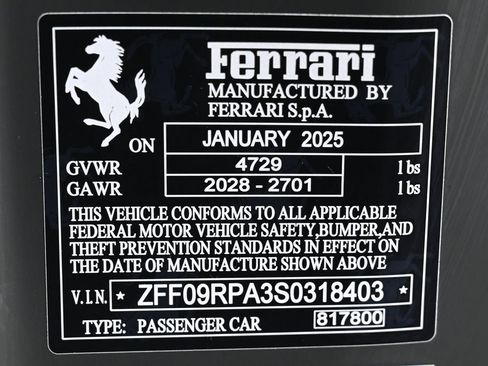 Used 2025 Ferrari Roma Spider RWD image 32