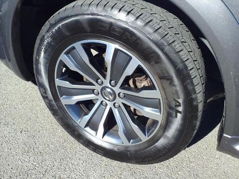 Used 2019 Nissan Armada SL w/ Premium Package image 5