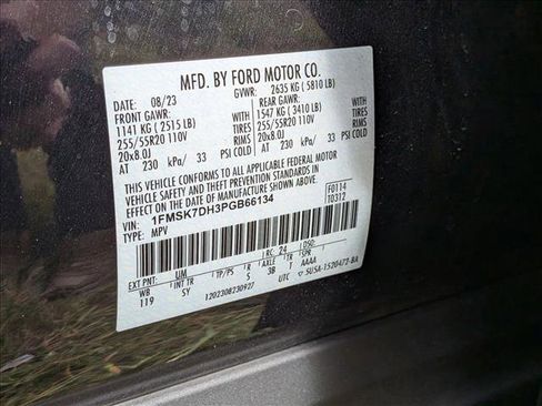 Used 2023 Ford Explorer XLT w/ Equipment Group 202A image 18