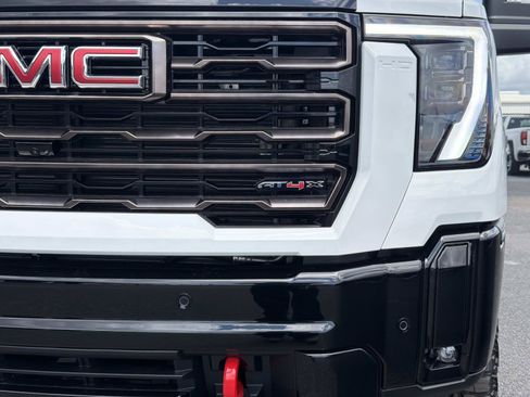New 2026 GMC Sierra 2500 AT4X AWD/4WD image 9