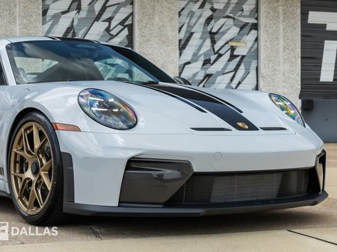 Used 2026 Porsche 911 GT3 RWD image 2