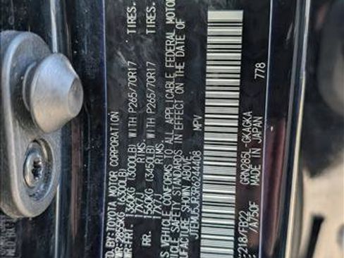 Used 2024 Toyota 4Runner SR5 image 25