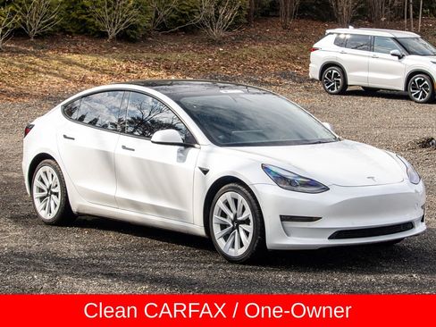 Used 2022 Tesla Model 3 Long Range AWD/4WD image 8