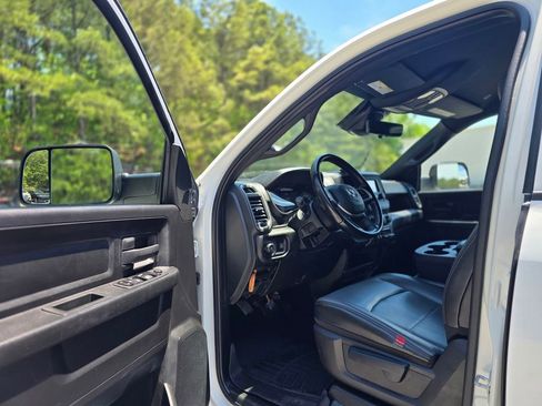 Used 2022 RAM 2500 Tradesman w/ Safety Group AWD/4WD image 9