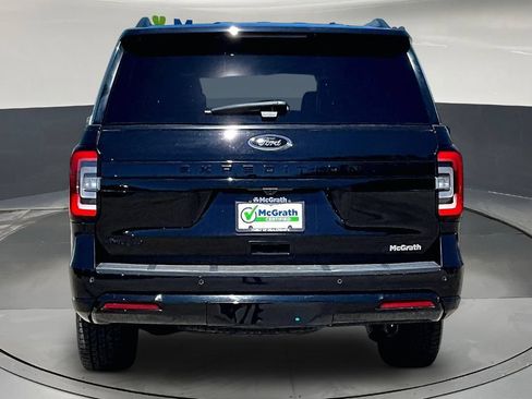 Used 2022 Ford Expedition Limited w/ Equipment Group 303A AWD/4WD image 6