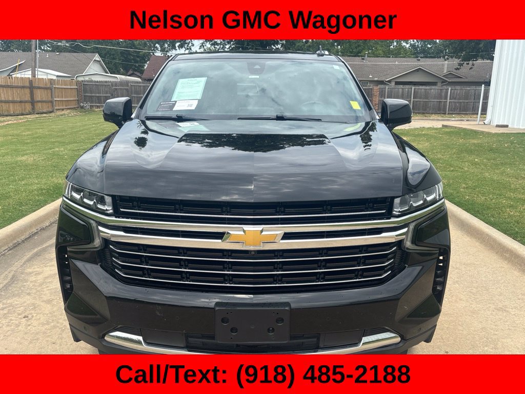 Used 2022 Chevrolet Tahoe LT w/ Luxury Package AWD/4WD image 2