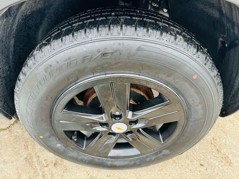 Used 2019 Chevrolet Trax LT w/ LT Convenience Package image 8