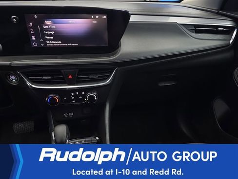 Used 2025 Buick Encore GX Preferred AWD/4WD image 19