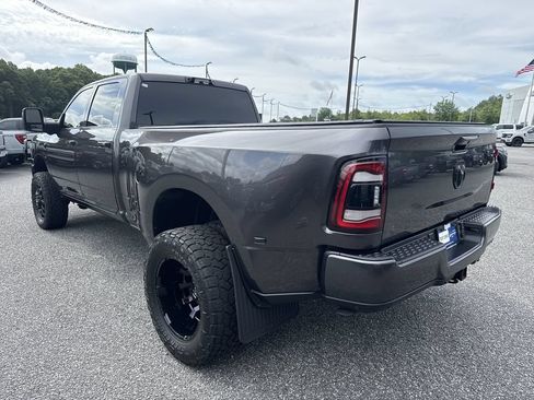 Used 2024 RAM 3500 Big Horn w/ Night Edition AWD/4WD image 5