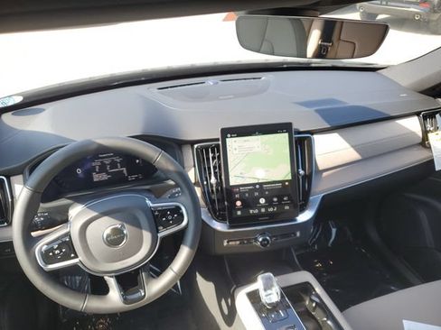 New 2026 Volvo XC90 T8 Plus w/ Protection Package AWD/4WD image 24