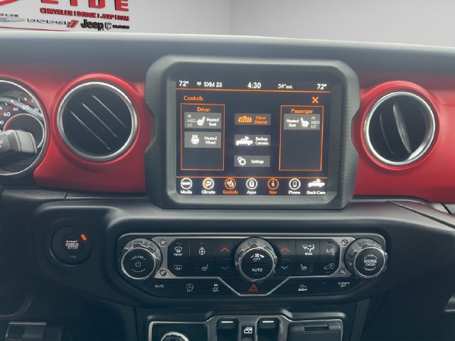 Used 2022 Jeep Gladiator Rubicon w/ Cold Weather Group AWD/4WD image 21