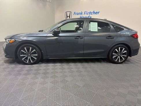 Used 2023 Honda Civic EX-L image 3