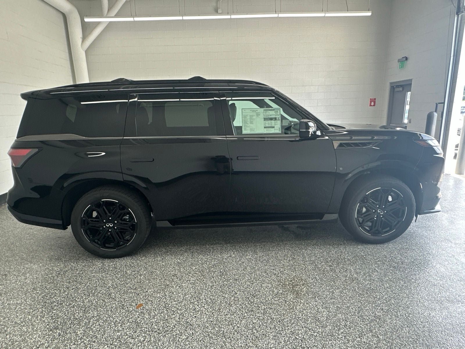New 2027 INFINITI QX80 Sensory w/ Sport Exterior Package AWD/4WD image 8