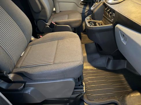 Used 2019 Ford Transit 150 XLT image 22
