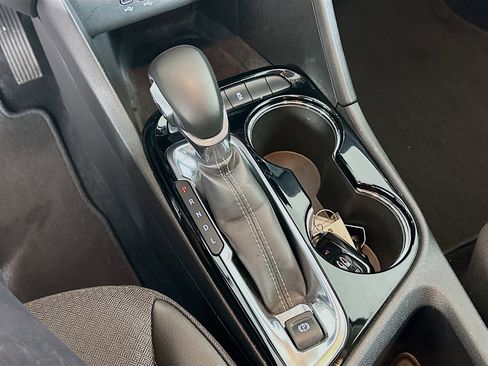 Used 2025 Buick Encore GX Preferred image 25