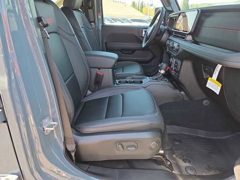 New 2026 Jeep Wrangler Unlimited Rubicon AWD/4WD image 22
