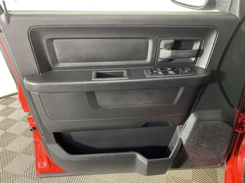 Used 2018 RAM 1500 Express w/ Express Value Package image 12