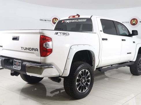 Used 2021 Toyota Tundra SR5 w/ SR5 Leather Package AWD/4WD image 3