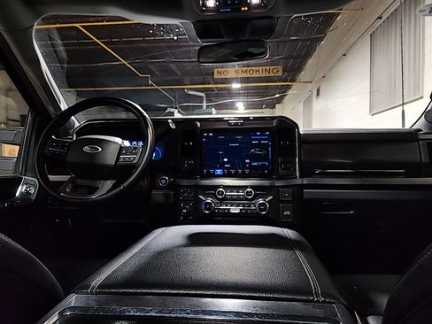 Used 2025 Ford F250 Lariat w/ Lariat Ultimate Package image 7