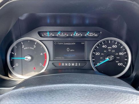 Used 2019 Ford F250 XLT w/ XLT Premium Package AWD/4WD image 12