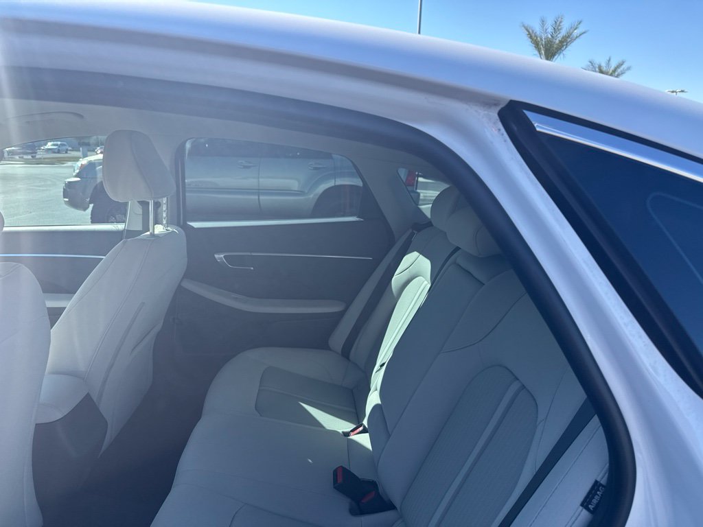 Used 2023 Hyundai Sonata SEL FWD image 8