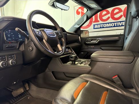 Used 2024 GMC Sierra 1500 AT4 w/ Technology Package image 12