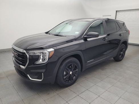 Used 2024 GMC Terrain SLE AWD/4WD image 2