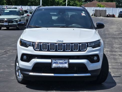 Used 2025 Jeep Compass Limited AWD/4WD image 4