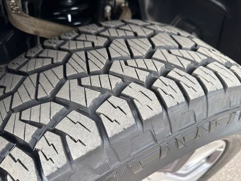 Used 2019 RAM 1500 Laramie w/ Sport Appearance Package image 19