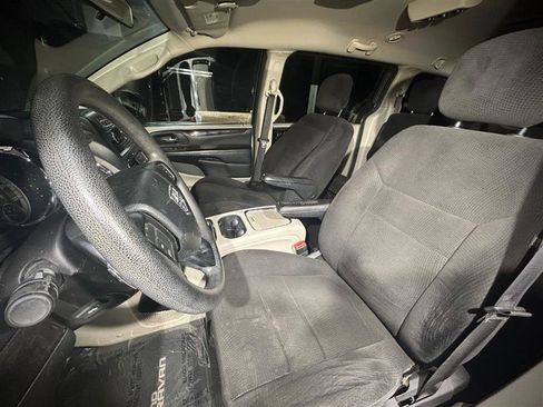 Used 2012 Dodge Grand Caravan SXT image 10