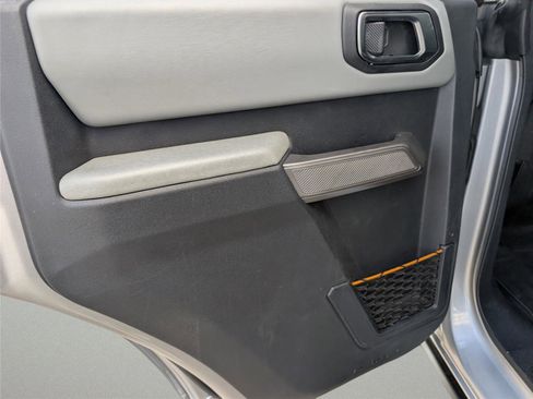 Used 2022 Ford Bronco Badlands image 31