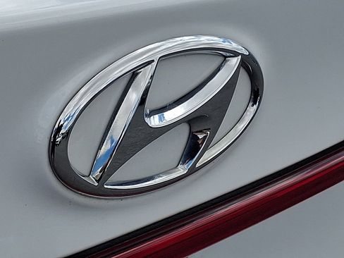 Used 2021 Hyundai Santa Fe Limited w/ Cargo Package AWD/4WD image 32