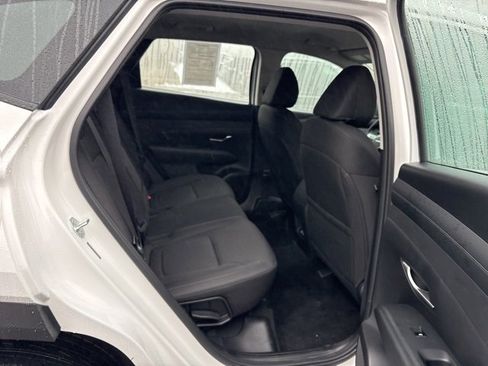 Used 2025 Hyundai Tucson SE image 25