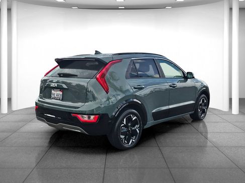 Used 2023 Kia Niro Wind FWD image 6