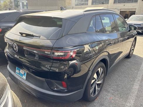 Used 2023 Volkswagen ID.4 Pro image 3