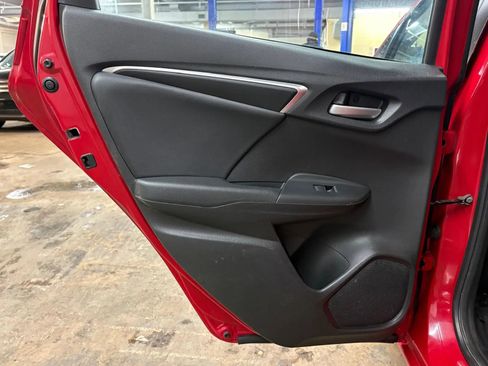 Used 2015 Honda Fit EX image 28