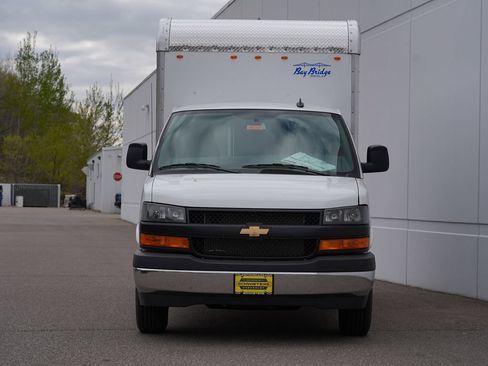 New 2026 Chevrolet Express 3500 w/ Power Convenience Package RWD image 12