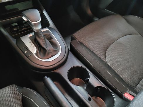 Used 2024 Kia Forte LXS image 26