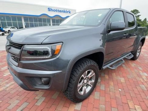 Used 2016 Chevrolet Colorado Z71 AWD/4WD image 5
