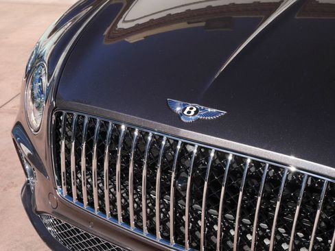 Used 2024 Bentley Continental GT Azure AWD/4WD image 10