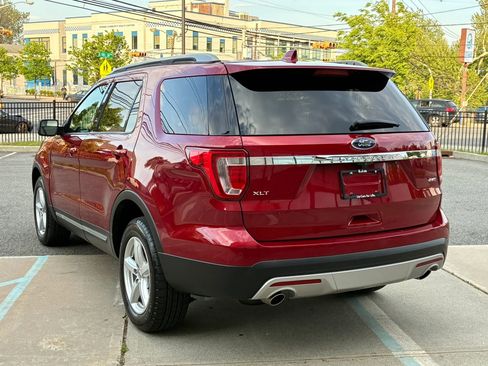Used 2016 Ford Explorer XLT AWD/4WD image 8