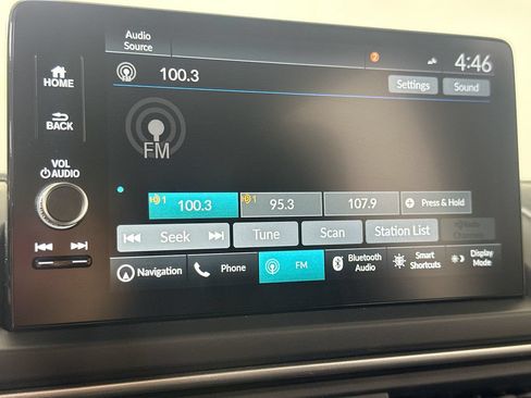 Used 2025 Honda Pilot Touring image 31