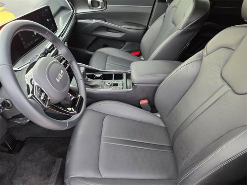 New 2025 Kia Sorento S image 10