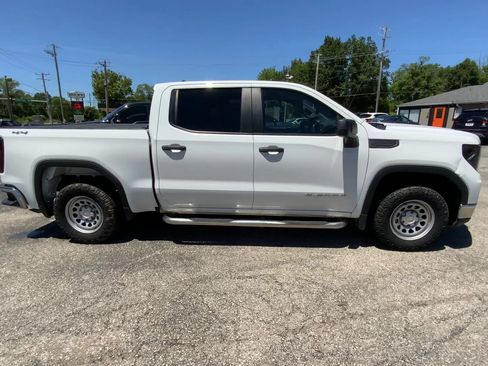 Used 2022 GMC Sierra 1500 Pro w/ Pro Value Package AWD/4WD image 9