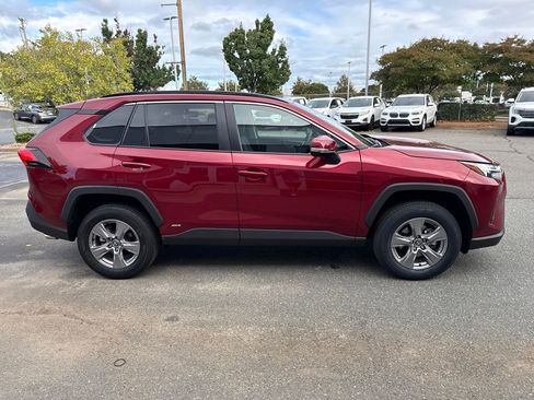 Used 2024 Toyota RAV4 XLE image 6