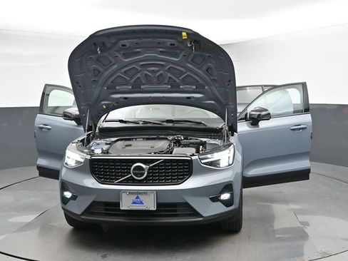 Used 2023 Volvo XC40 B5 Plus w/ Protection Package Premier AWD/4WD image 52