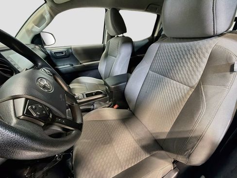 Used 2023 Toyota Tacoma SR AWD/4WD image 18