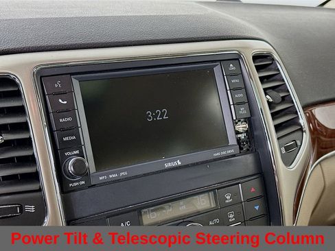 Used 2011 Jeep Grand Cherokee Limited w/ Luxury Group II AWD/4WD image 21